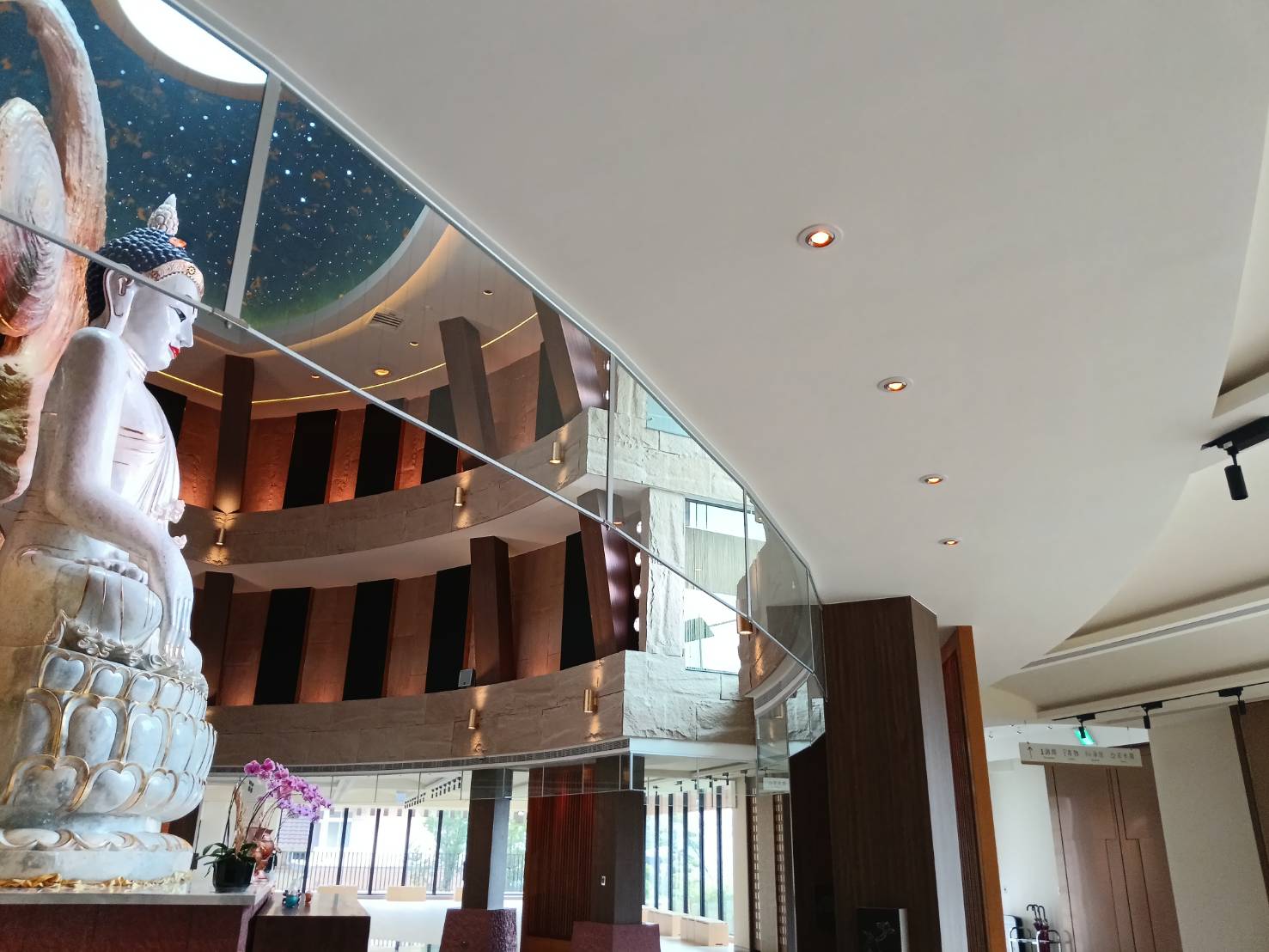 貢寮大佛 圓弧型垂壁 縮圖6