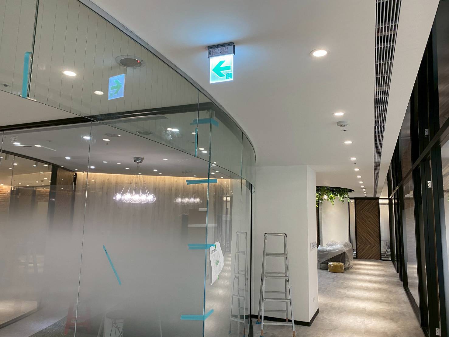 圓弧式藝型防煙垂壁 縮圖3